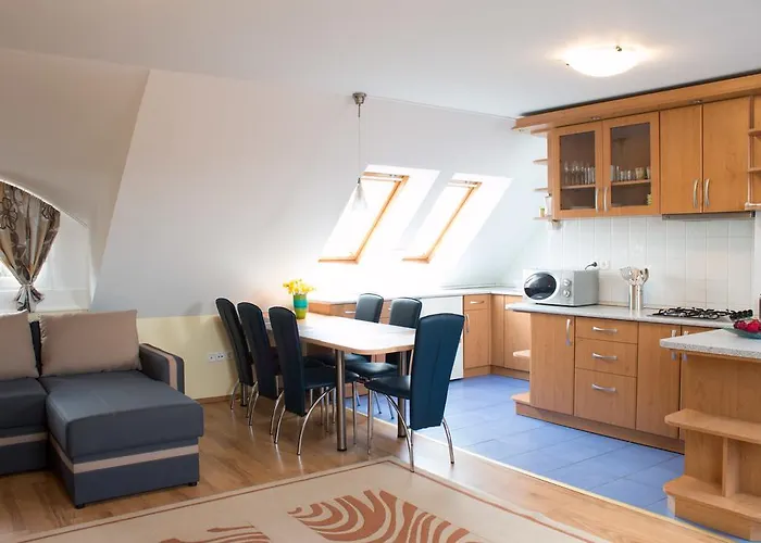 Titan Apartament Jula